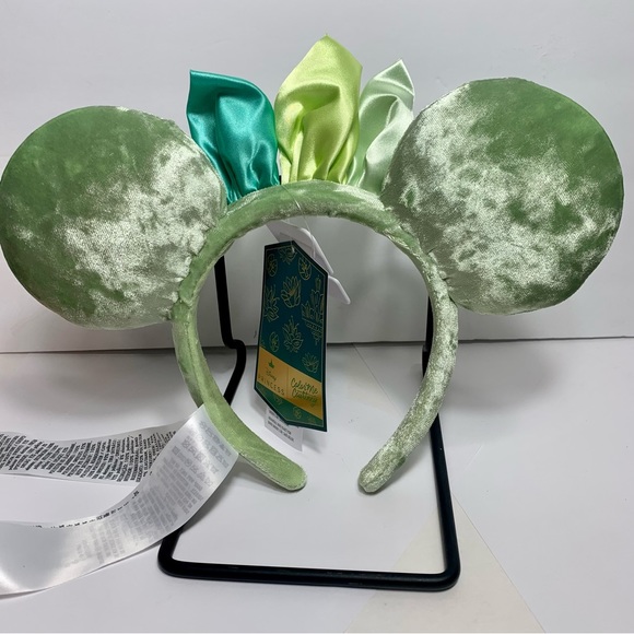 (Sold)NWT. Disney Parks Princess Tiana soft  Minnie ears headband in soft green - Picture 2 of 9